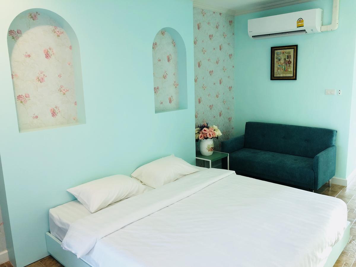 Krinnatra Villa Chonburi Eksteriør billede